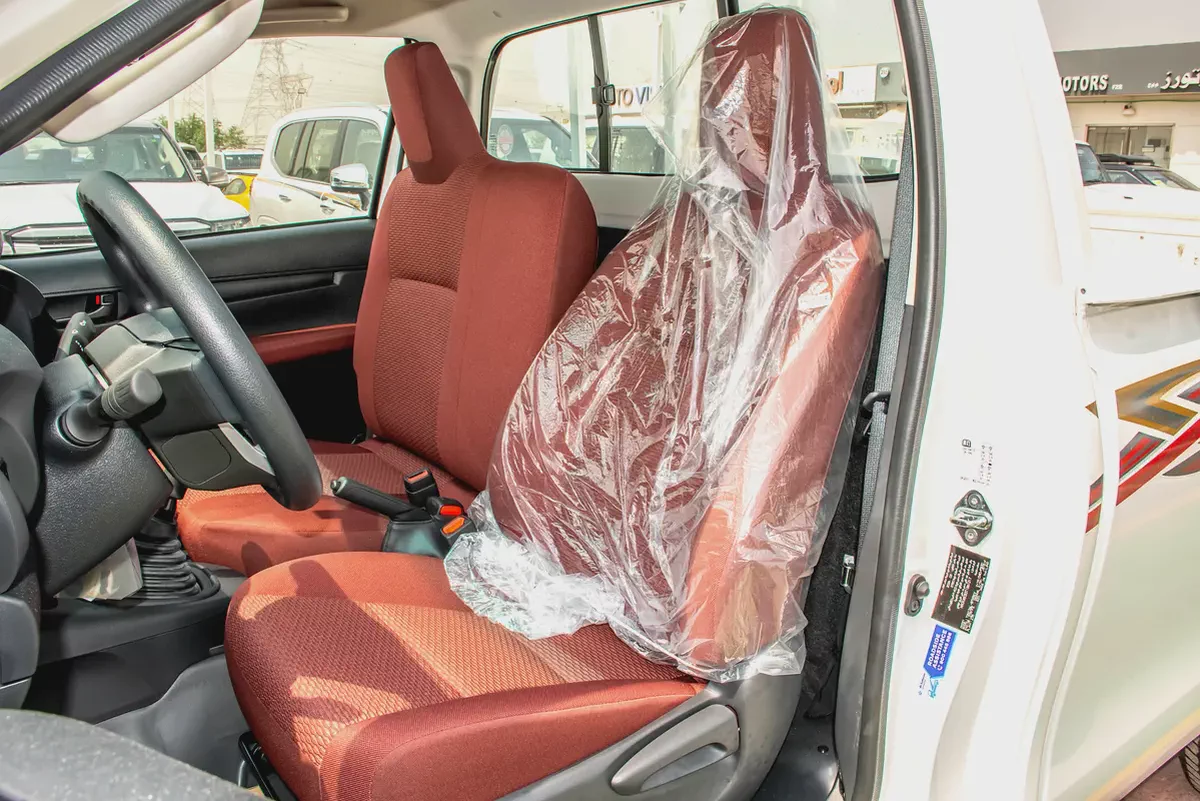 Toyota Hilux 2.7 Single Cab DLX 2026 GCC Specs-9-9