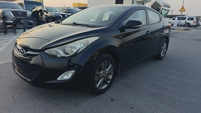 Reliable Hyundai Elantra 2014 | GCC Specs | Well Maintained-0
