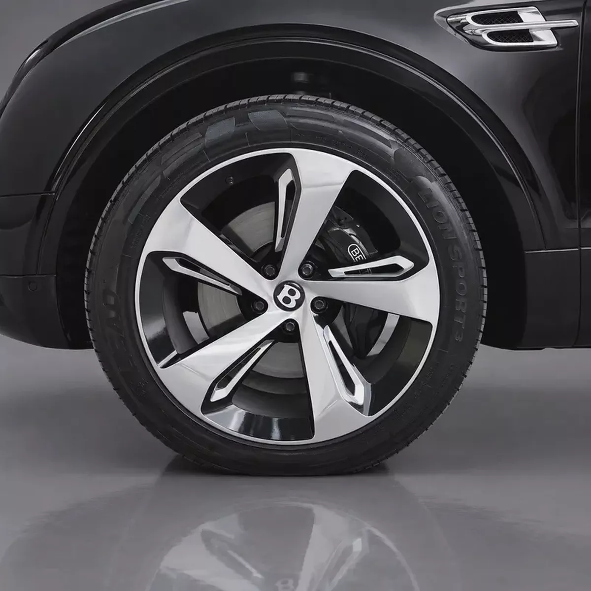 AED 6,834  P.M • 0% Downpayment •  Bentley Bentayga • 1 Year Warranty-5-5