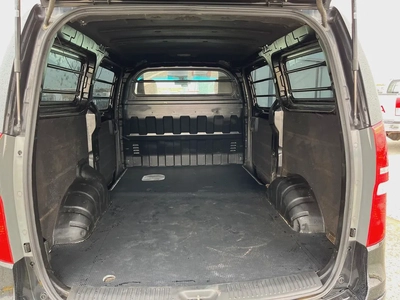 Hyundai H1 Cargo Van-8