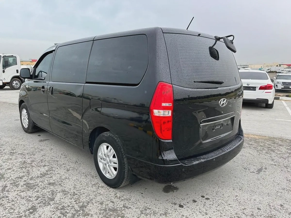 Hyundai H1 Cargo Van