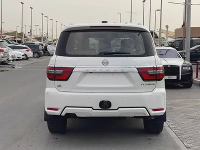 Nissan Patrol LE Platinum 2022 - GCC Specs - Excellent Condition-4