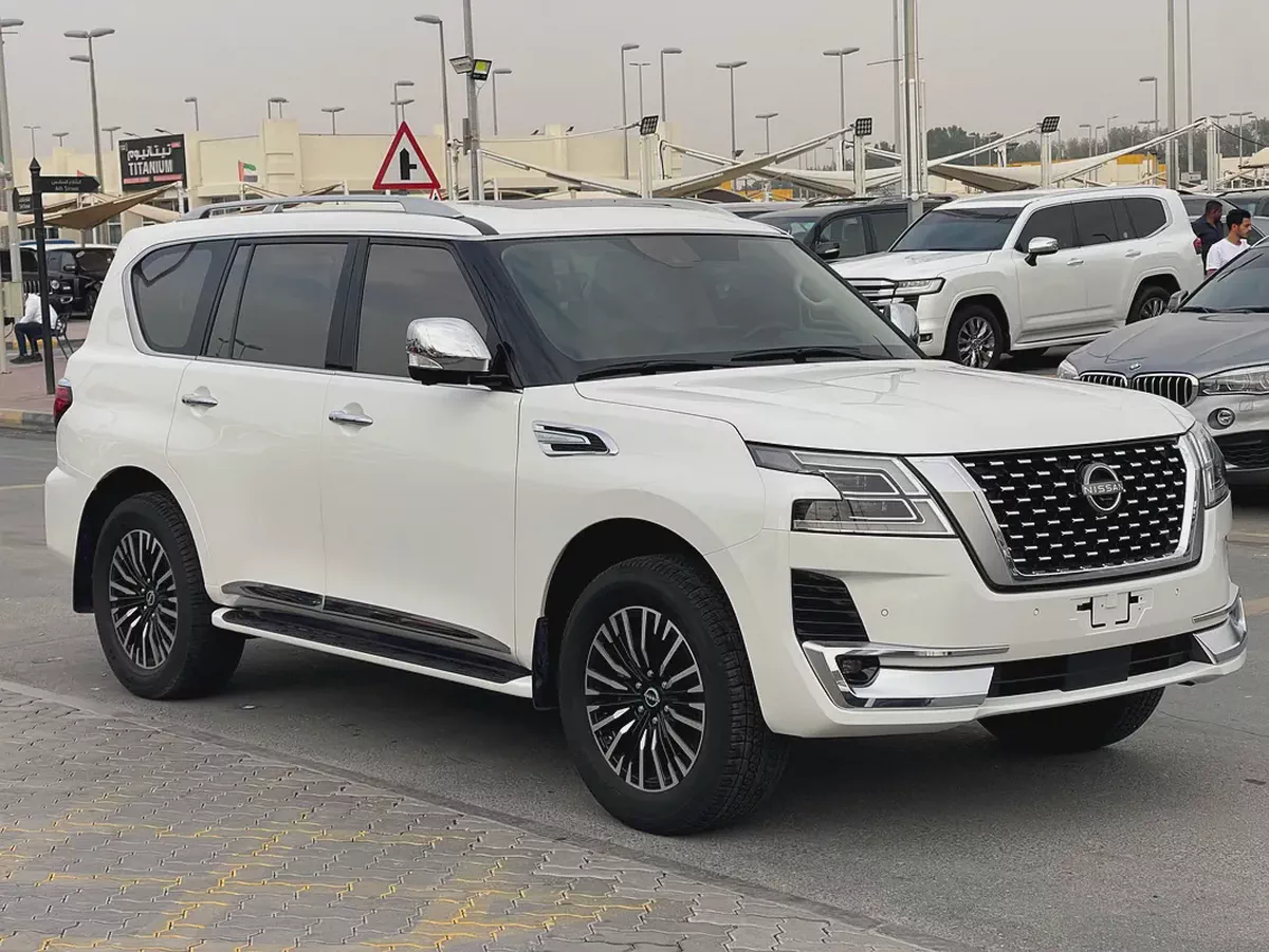 Nissan Patrol LE Platinum 2022 - GCC Specs - Excellent Condition-7-7