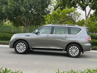 Nissan Patrol LE, 2014 model, Gulf specifications, large engine, in excellent condition.-4