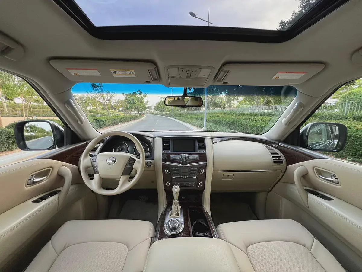 Nissan Patrol LE, 2014 model, Gulf specifications, large engine, in excellent condition.-7-7