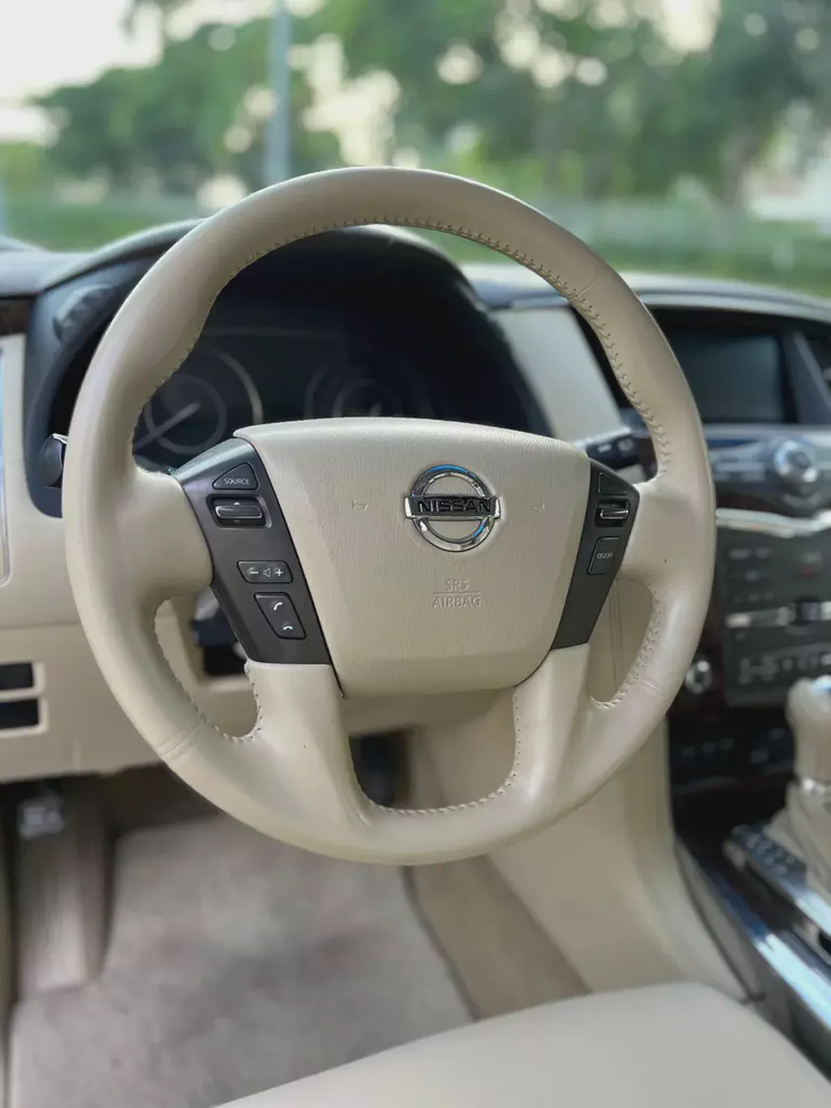 Nissan Patrol LE, 2014 model, Gulf specifications, large engine, in excellent condition.-8-8