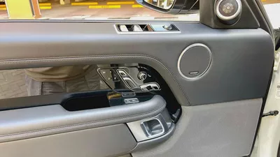 Land Rover Range Rover Vogue 2019 GCC Specs V6 Accident Free Original Paint-19
