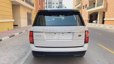 Land Rover Range Rover Vogue 2019 GCC Specs V6 Accident Free Original Paint-4