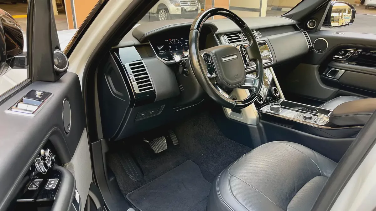 Land Rover Range Rover Vogue 2019 GCC Specs V6 Accident Free Original Paint-10-10