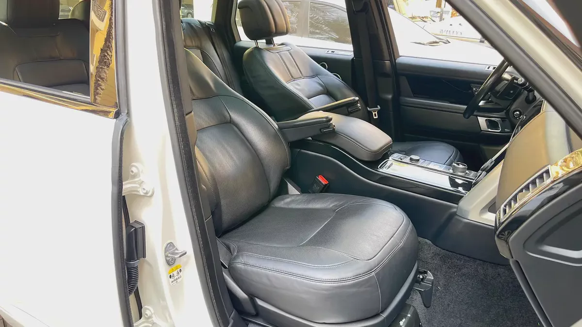 Land Rover Range Rover Vogue 2019 GCC Specs V6 Accident Free Original Paint-12-12
