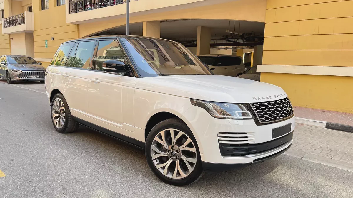 Land Rover Range Rover Vogue 2019 GCC Specs V6 Accident Free Original Paint