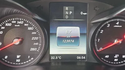 Mercedes Benz C200 AMG Mercedes c200 v4 2018-9