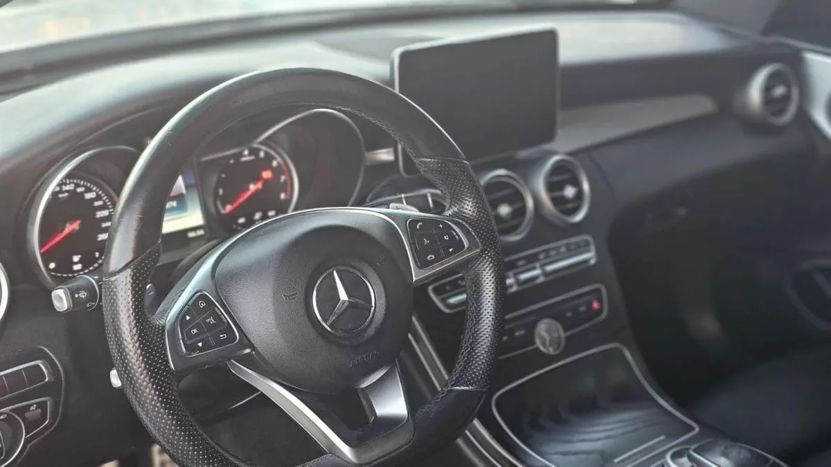 Mercedes Benz C200 AMG Mercedes c200 v4 2018-8-0