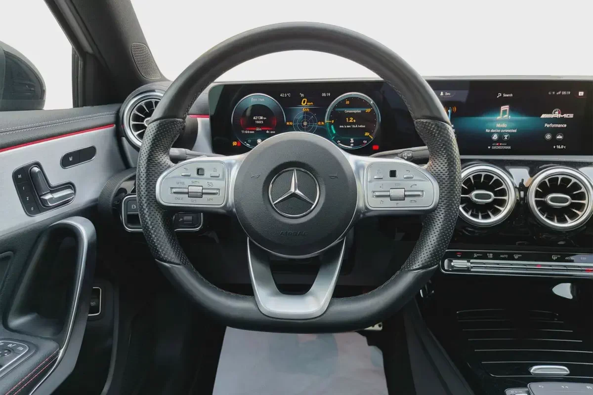 AED 2,252 / Monthly l Mercedes-Benz A35 AMG 4MATIC 2021 l GCC Specs l Full Gargash Service History-13-13