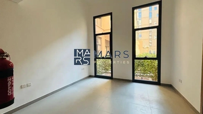 Brand New Studio! Ideal Location, Great Price!-4