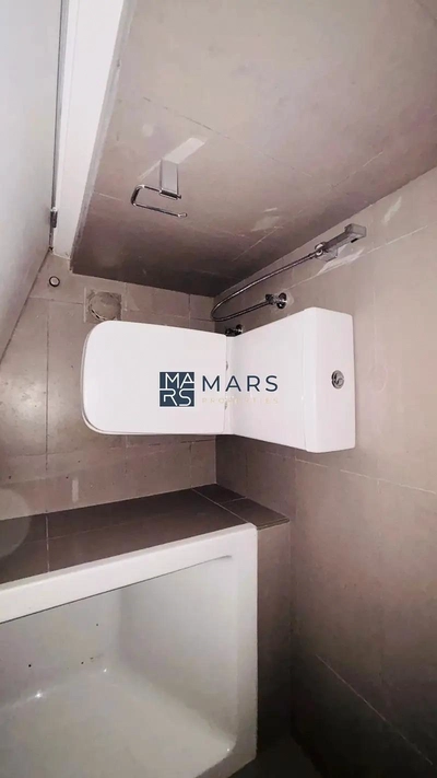 Brand New Studio! Ideal Location, Great Price!-8