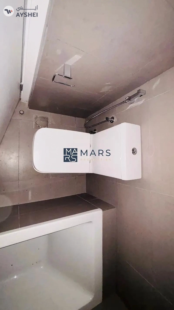 Brand New Studio! Ideal Location, Great Price!