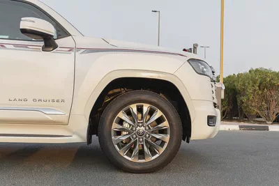 TOYOTA LAND CRUISER LC300 GXR | 2026 | GCC | 4WD | V6 4.0L | Petrol-7