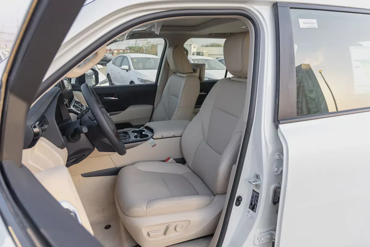 TOYOTA LAND CRUISER LC300 GXR | 2026 | GCC | 4WD | V6 4.0L | Petrol-9-9
