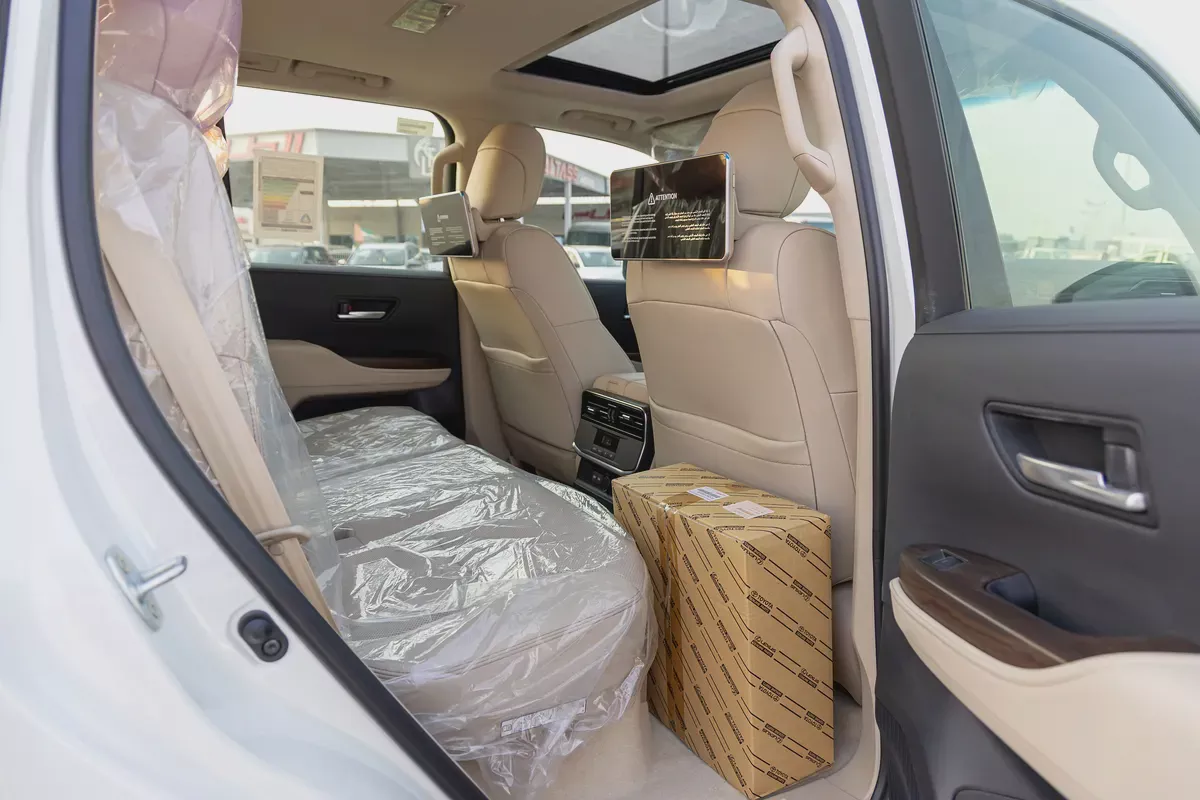 TOYOTA LAND CRUISER LC300 GXR | 2026 | GCC | 4WD | V6 4.0L | Petrol-11-11