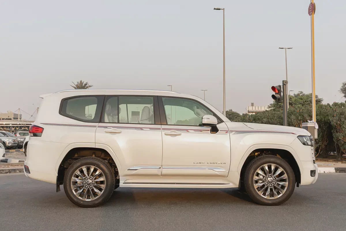 TOYOTA LAND CRUISER LC300 GXR | 2026 | GCC | 4WD | V6 4.0L | Petrol-6-6