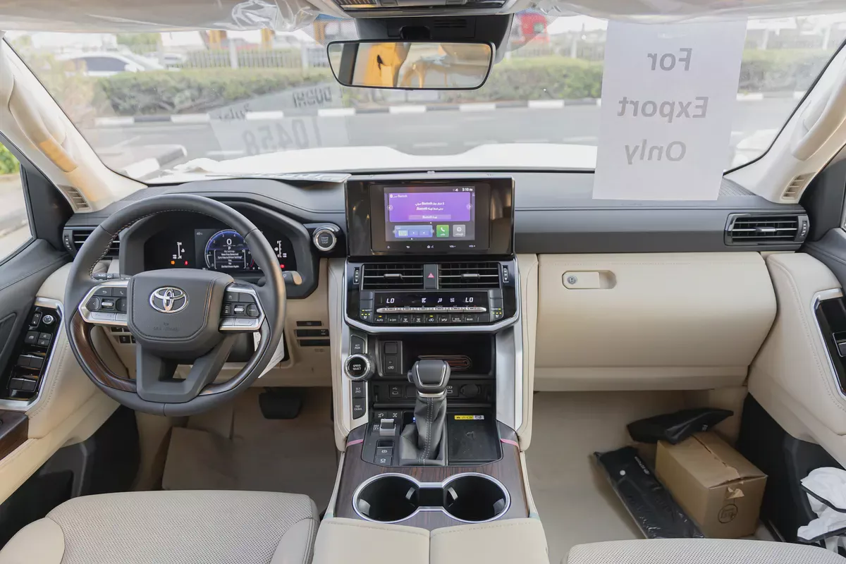 TOYOTA LAND CRUISER LC300 GXR | 2026 | GCC | 4WD | V6 4.0L | Petrol-8-8