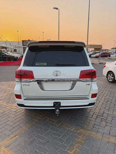 تويوتا لاند كروزر 2010 VXR V8 محول الشكل الجديد 2021-6