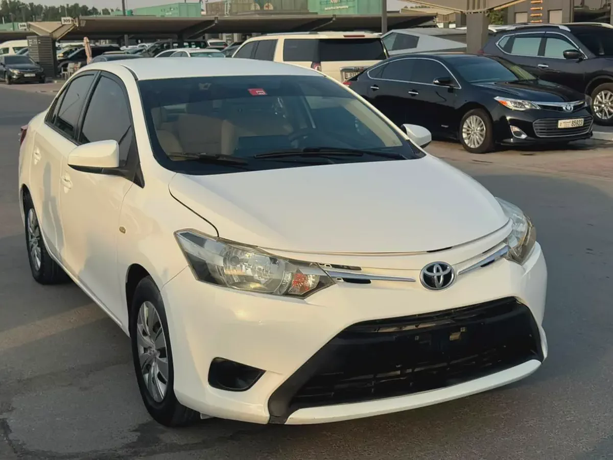 Toyota Yaris 2015 GCC Specs - Reliable and Fuel Efficient-9-9