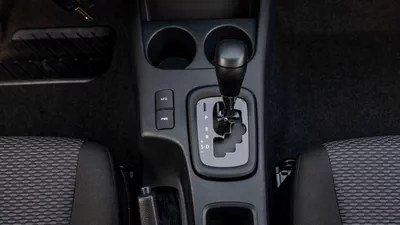 Toyota Hilux GLX AT 2.7 MID OPTION-15