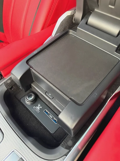 Range Rover sport HSE dynamic under warranty from(Altayer )-13