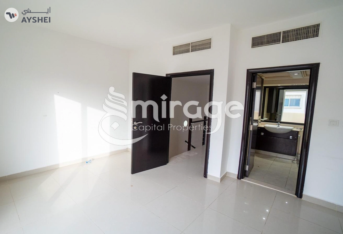 Townhouse for rent in Arabian Style, Al Reef Villas-8-8