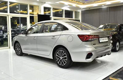 MG 5 ( 2025 Model ) in Silver Color GCC Specs-2