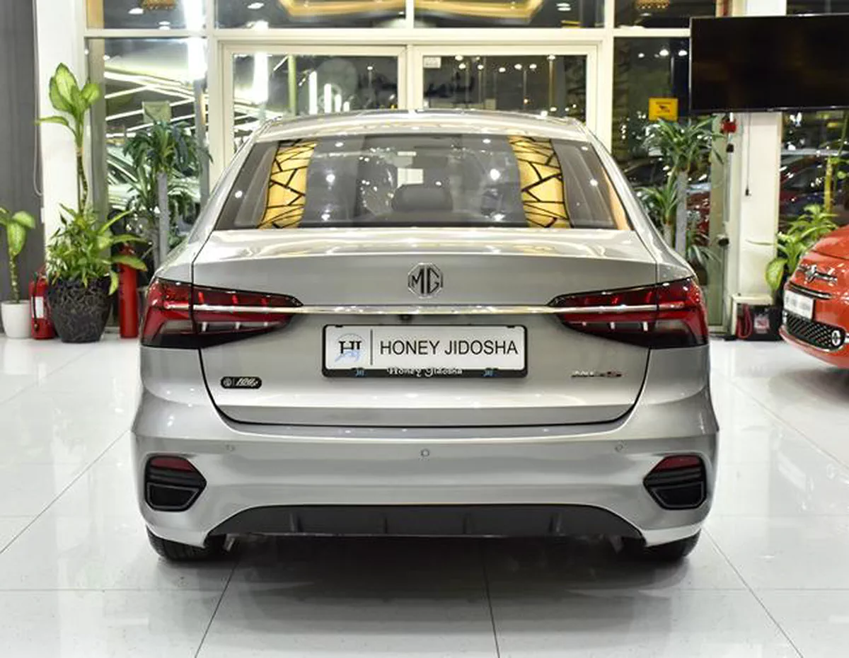 MG 5 ( 2025 Model ) in Silver Color GCC Specs-9-9