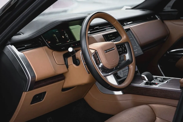 2023 | Range Rover Vogue P530 Autobiography | Low Mileage | 7Seater | Warranty one year