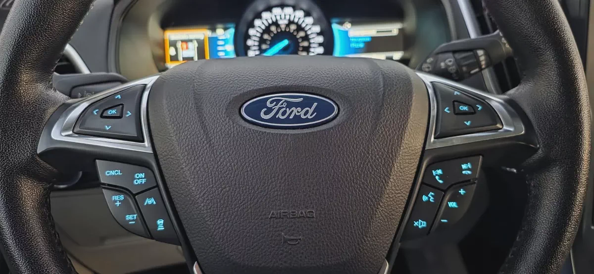 2022 Ford Edge Titanium -AWD-Excellent Condition-Under Warranty and Service Contract-11-11