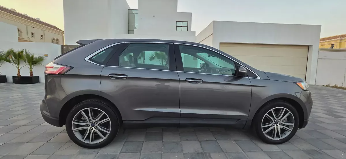2022 Ford Edge Titanium -AWD-Excellent Condition-Under Warranty and Service Contract-2-2
