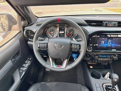 2025 TOYOTA Hilux Dcab 4x4 2.8L GR-S W/RADAR BRAND NEW 0KM-7