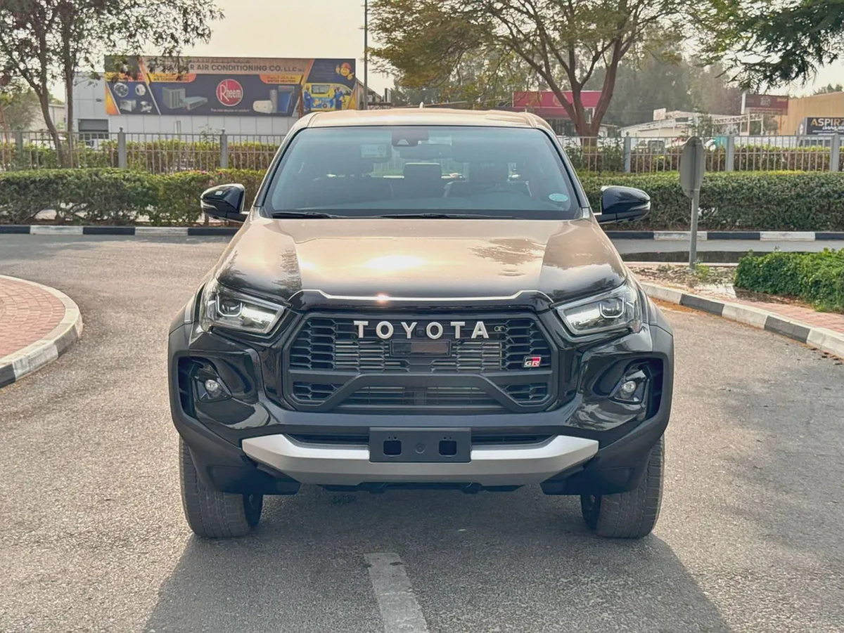 2025 TOYOTA Hilux Dcab 4x4 2.8L GR-S W/RADAR BRAND NEW 0KM-1-1