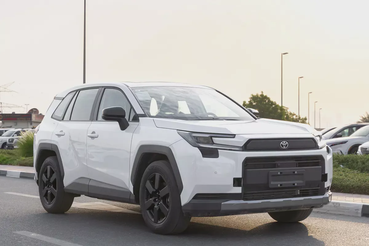 Toyota RAV4 Luxury | 2026 | Chinese Specs | 4WD | 2.0L Petrol (EXPORT)