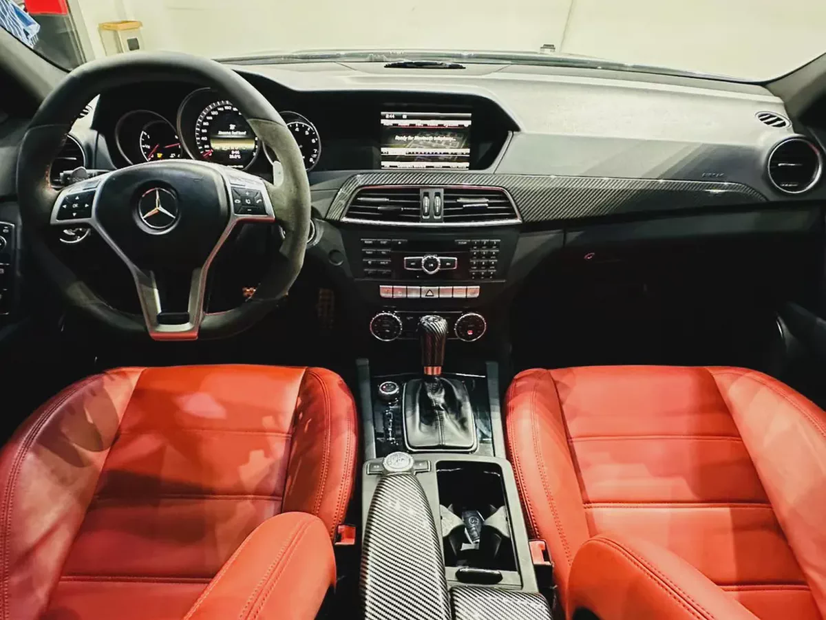MERCEDES C63S EDITION 1 GCC SPECS IMACULATE CONDITION CARBON FIBER-11-11