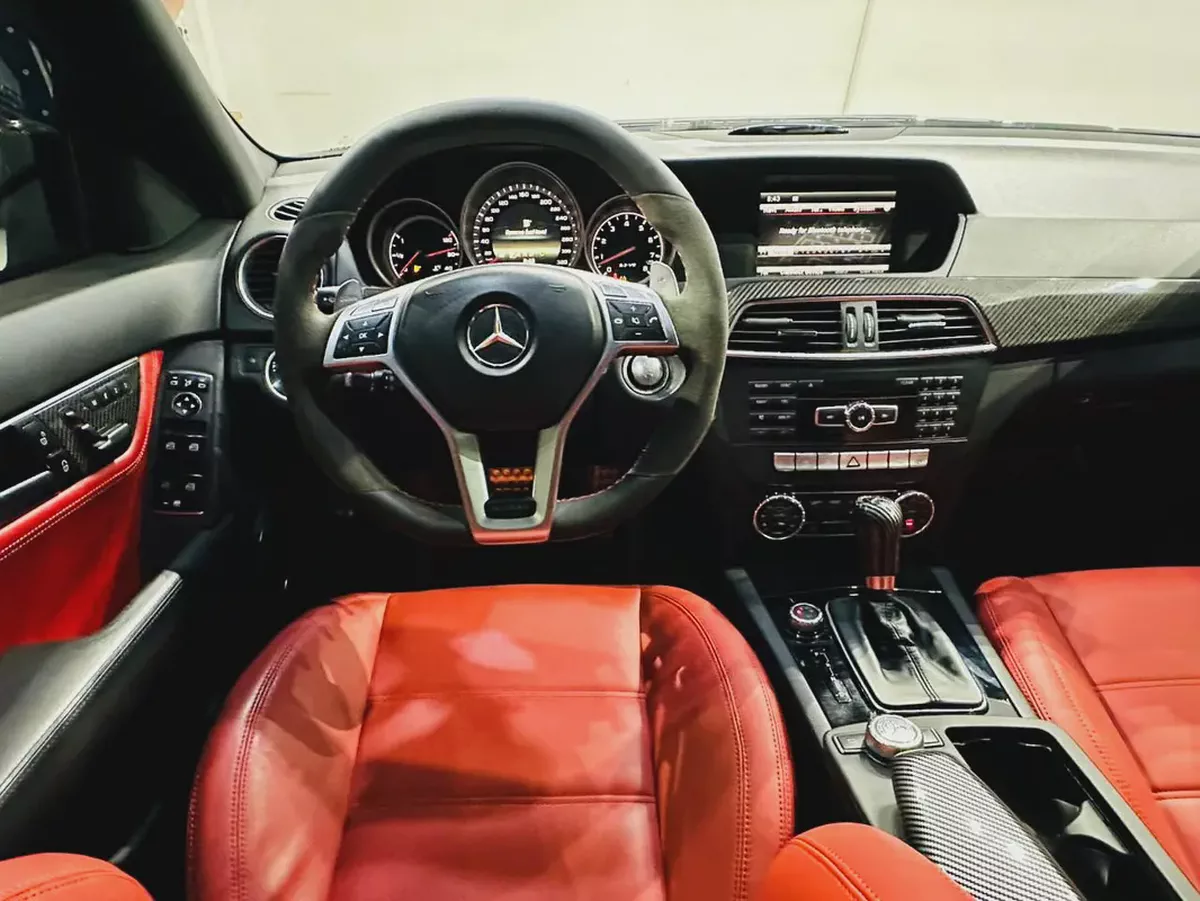 MERCEDES C63S EDITION 1 GCC SPECS IMACULATE CONDITION CARBON FIBER-12-12