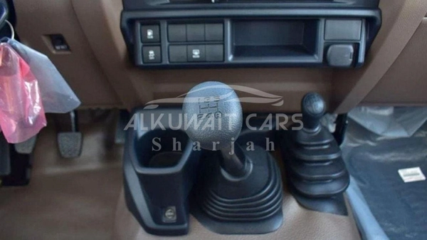 Toyota Land Cruiser 70 (NEW)Toyota Land Cruiser Hard Top 4.2L Diesel 2024 3door