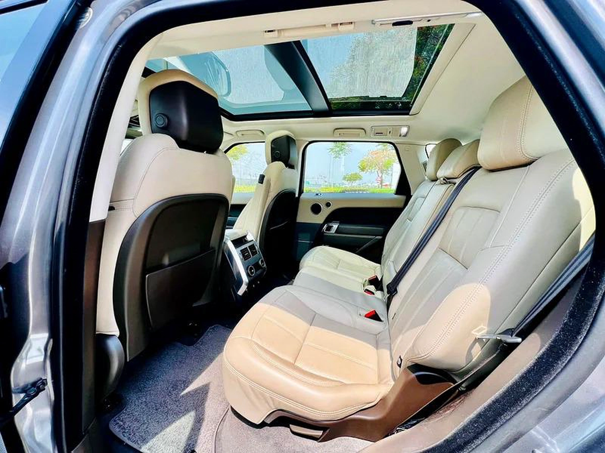RANGE ROVER SPORT HSE | GCC SPECS | YEAR: 2019 | KMS: 104,000-5-5