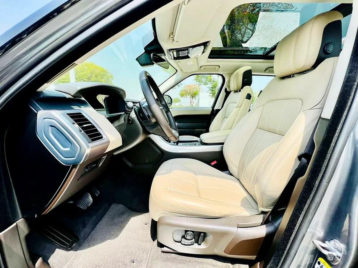 RANGE ROVER SPORT HSE | GCC SPECS | YEAR: 2019 | KMS: 104,000-13-13