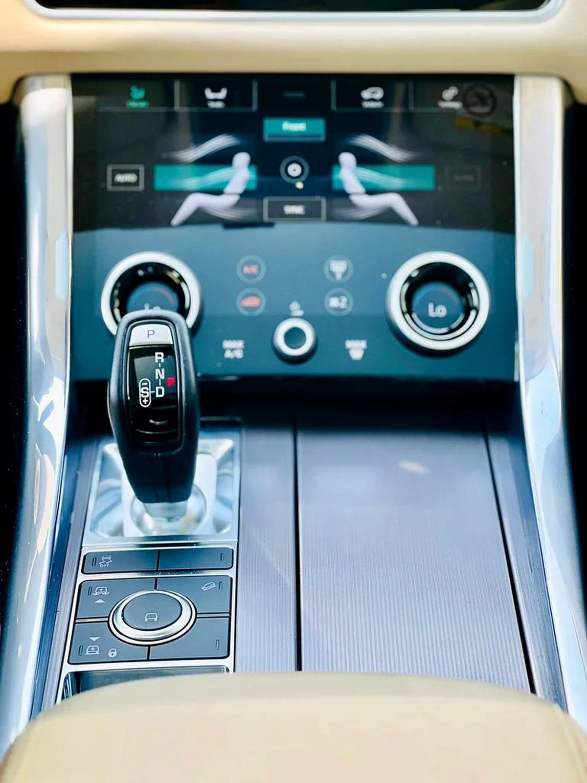 RANGE ROVER SPORT HSE | GCC SPECS | YEAR: 2019 | KMS: 104,000-16-16