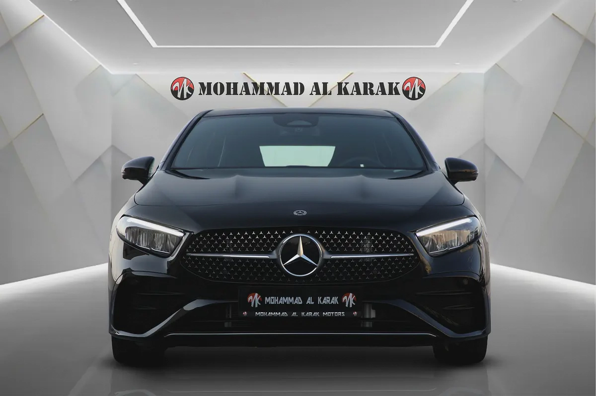 MERCEDES BENZ A200 2025 - GCC - GARGASH WARRANTY - LOW MILEAGE - FULLY LOAD - AMAZING CONDITION