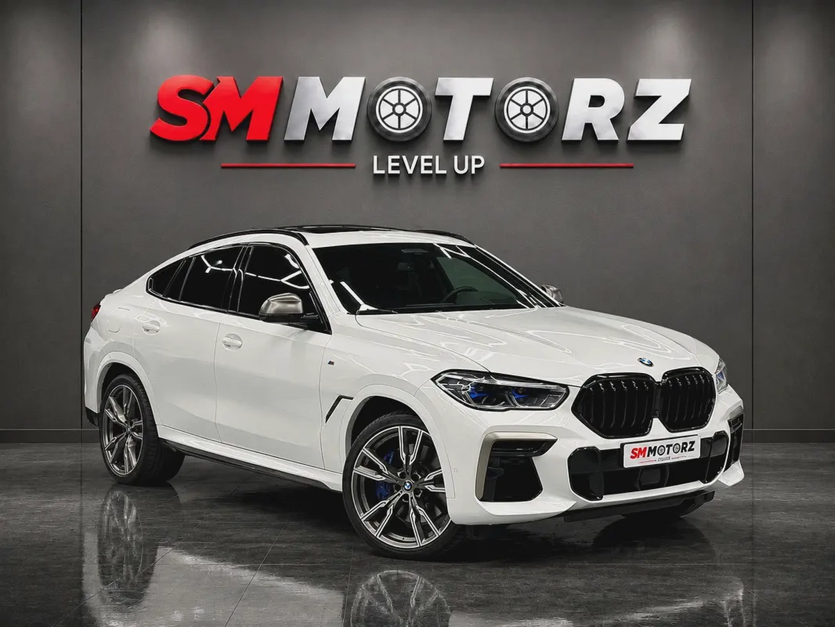 Carbon Package - 523 BHP | Full Option Model | Original Paint | Full Option Model | GCC