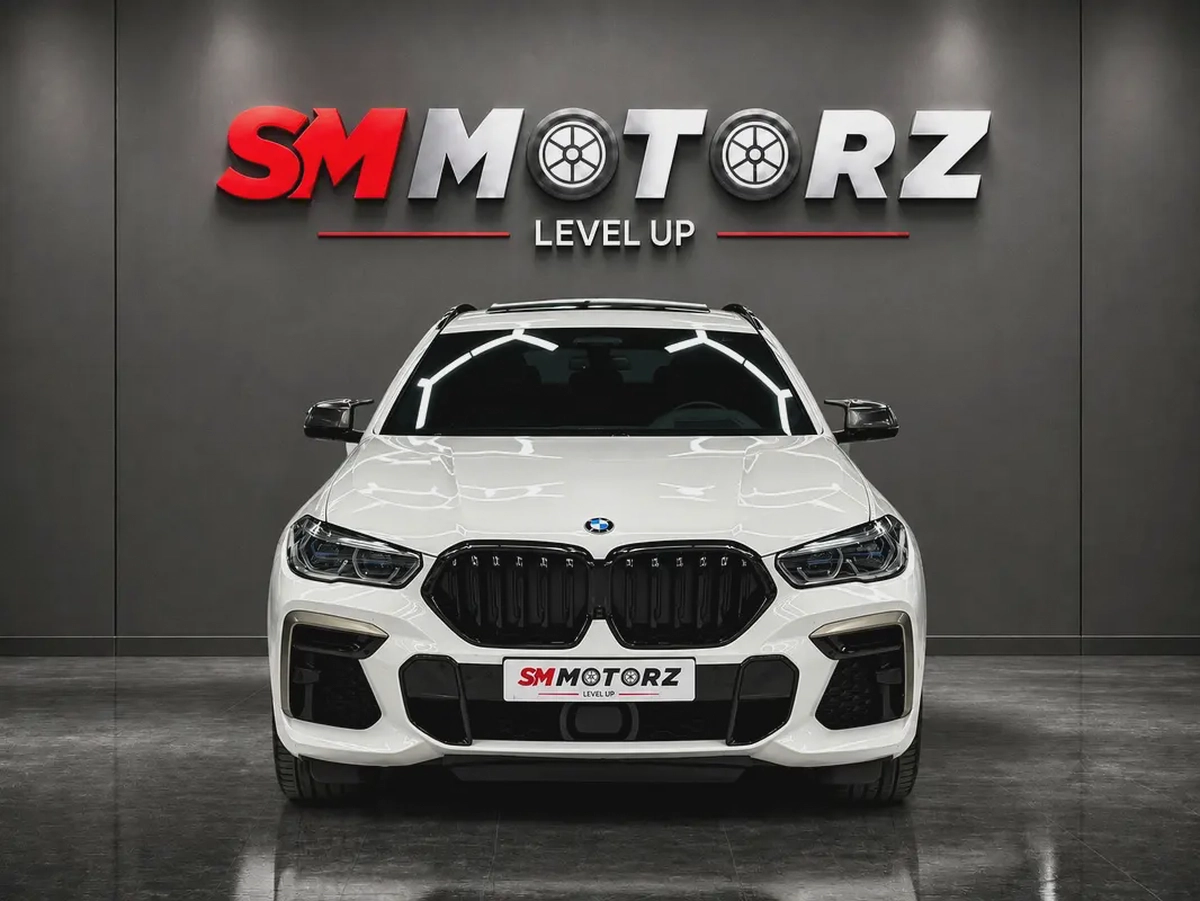 Carbon Package - 523 BHP | Full Option Model | Original Paint | Full Option Model | GCC-1-1