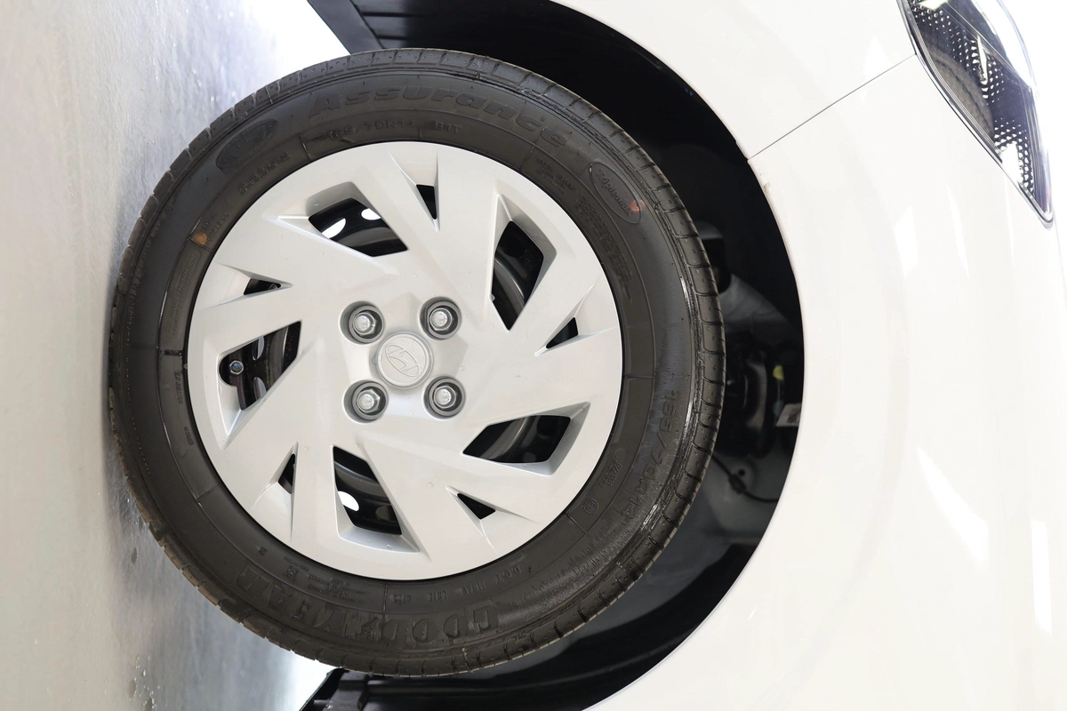 HYUNDAI GRAND i10 MODEL 2026 GCC SPECS-17-17