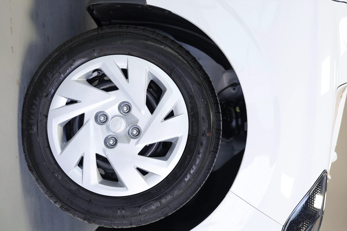 HYUNDAI GRAND i10 MODEL 2026 GCC SPECS-6-6